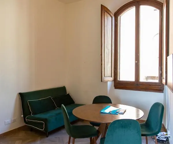 Large 2br Near Piazza San Marco * Florença